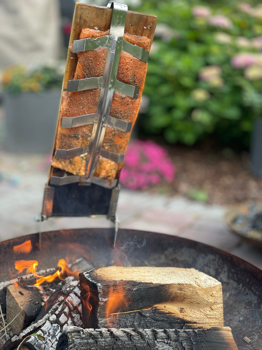 Flammlachs für alle – 1,2 kg Genuss von der Feuerschale